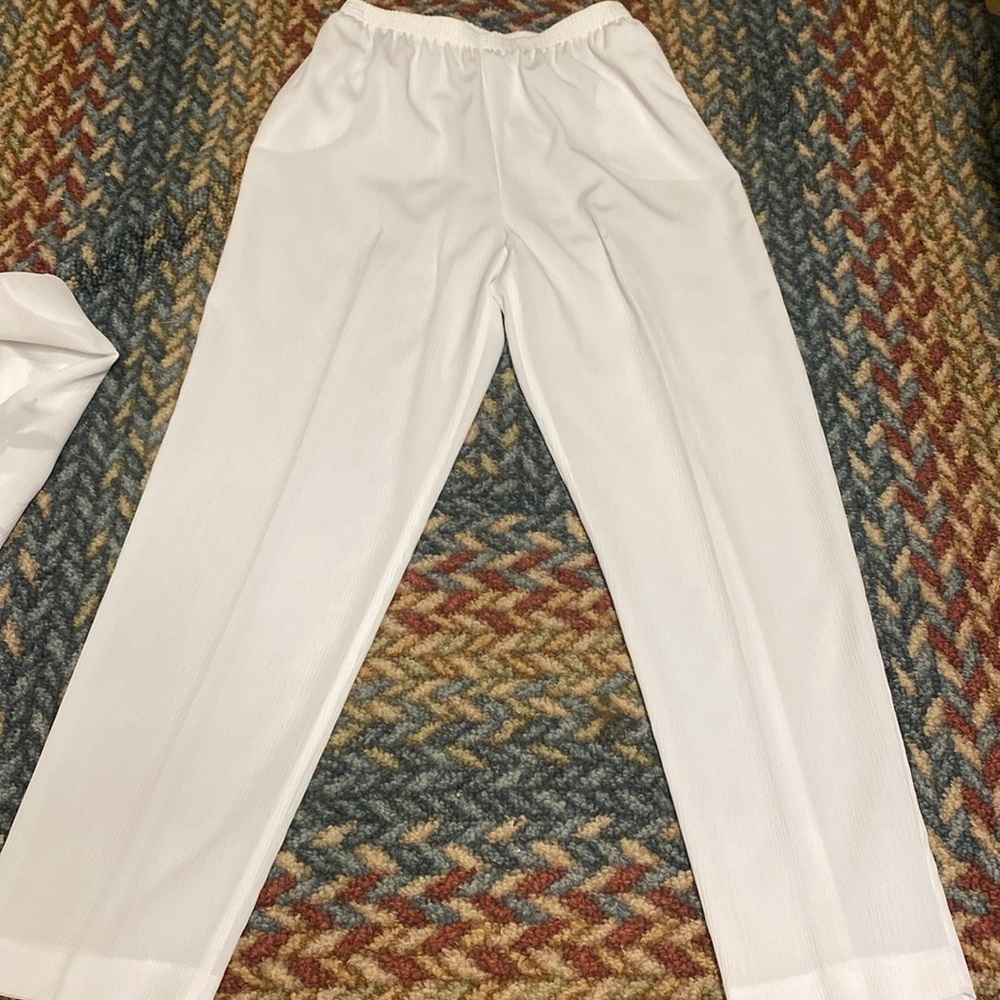 Vintage Y2K White Button-Up Pant / Shirt Set with Black Floral Design - Picture 15 of 16